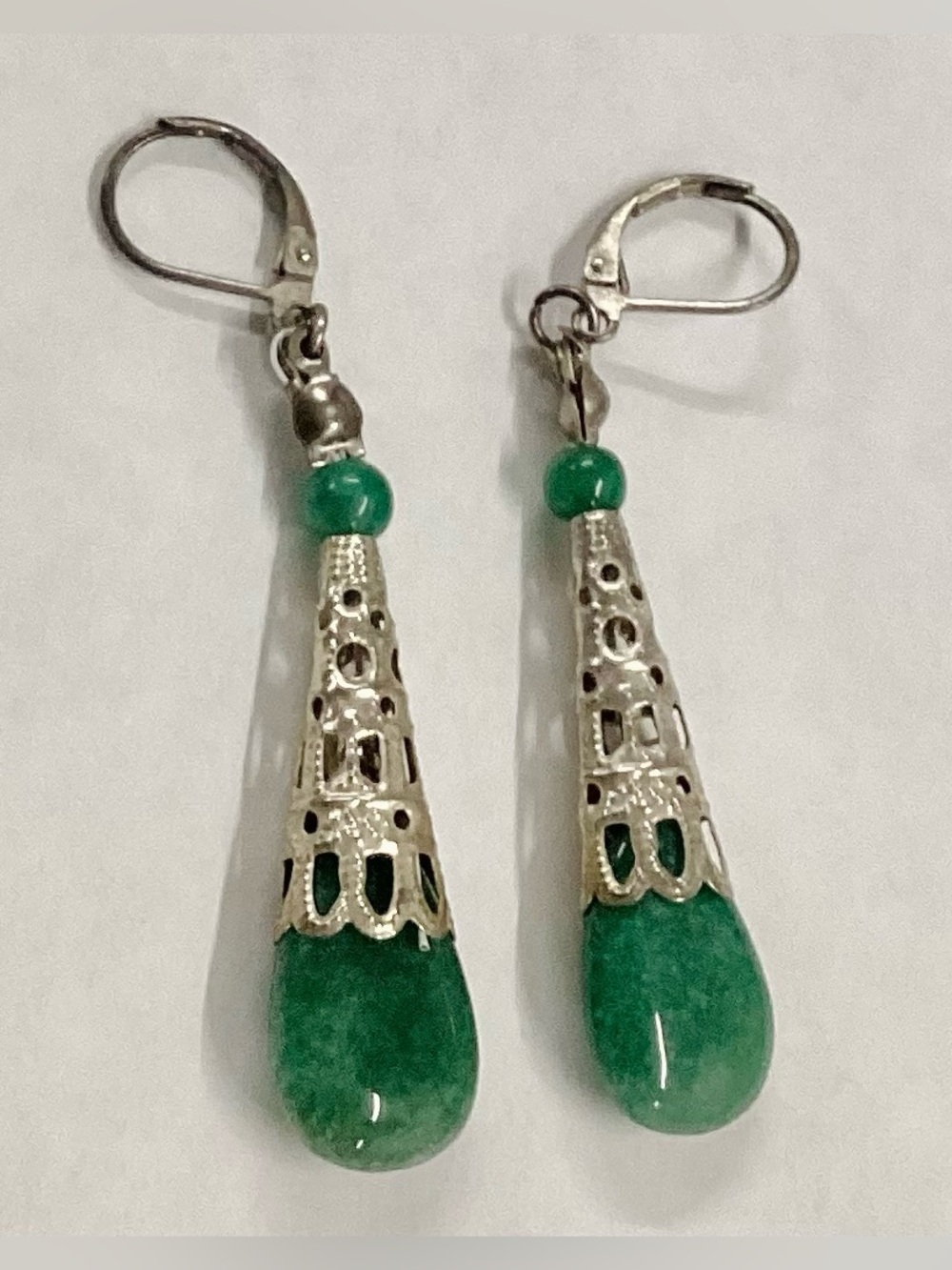 Filigree Drop African Jade Green Teardrop Stone Earrings 🐆